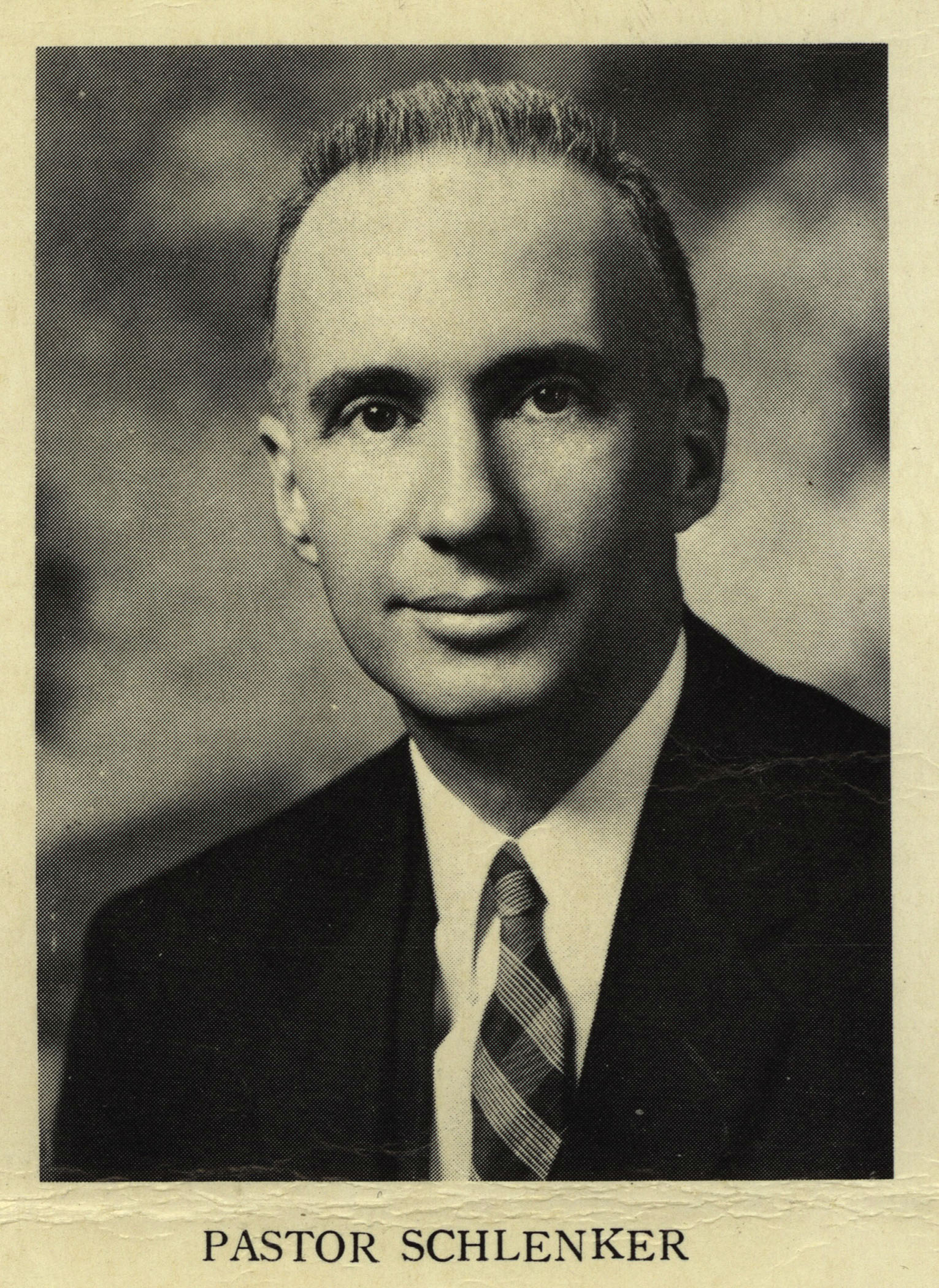 Dr. Luther Schlenker '35